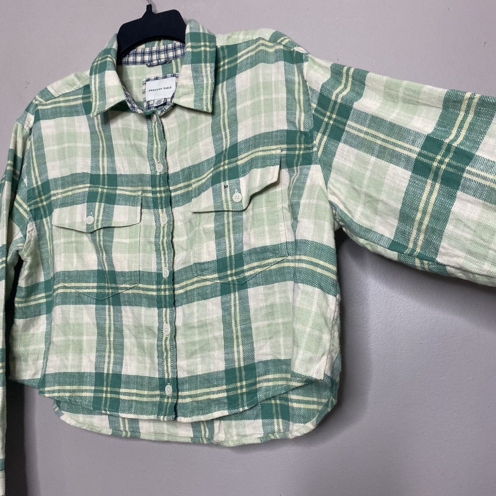 American Eagle Women Size M Button‎ Up Shirt Flannel Cropped Green Cream Plaid - Picture 3 of 16